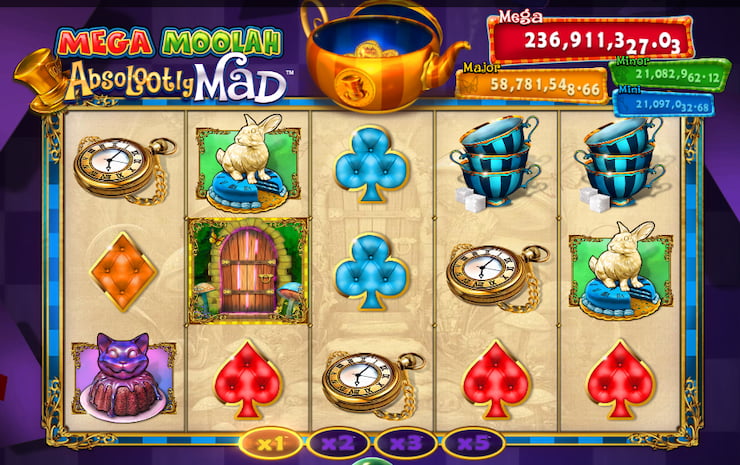 Absolootly Mad Mega Moolah slot machine offers four progressive jackpots